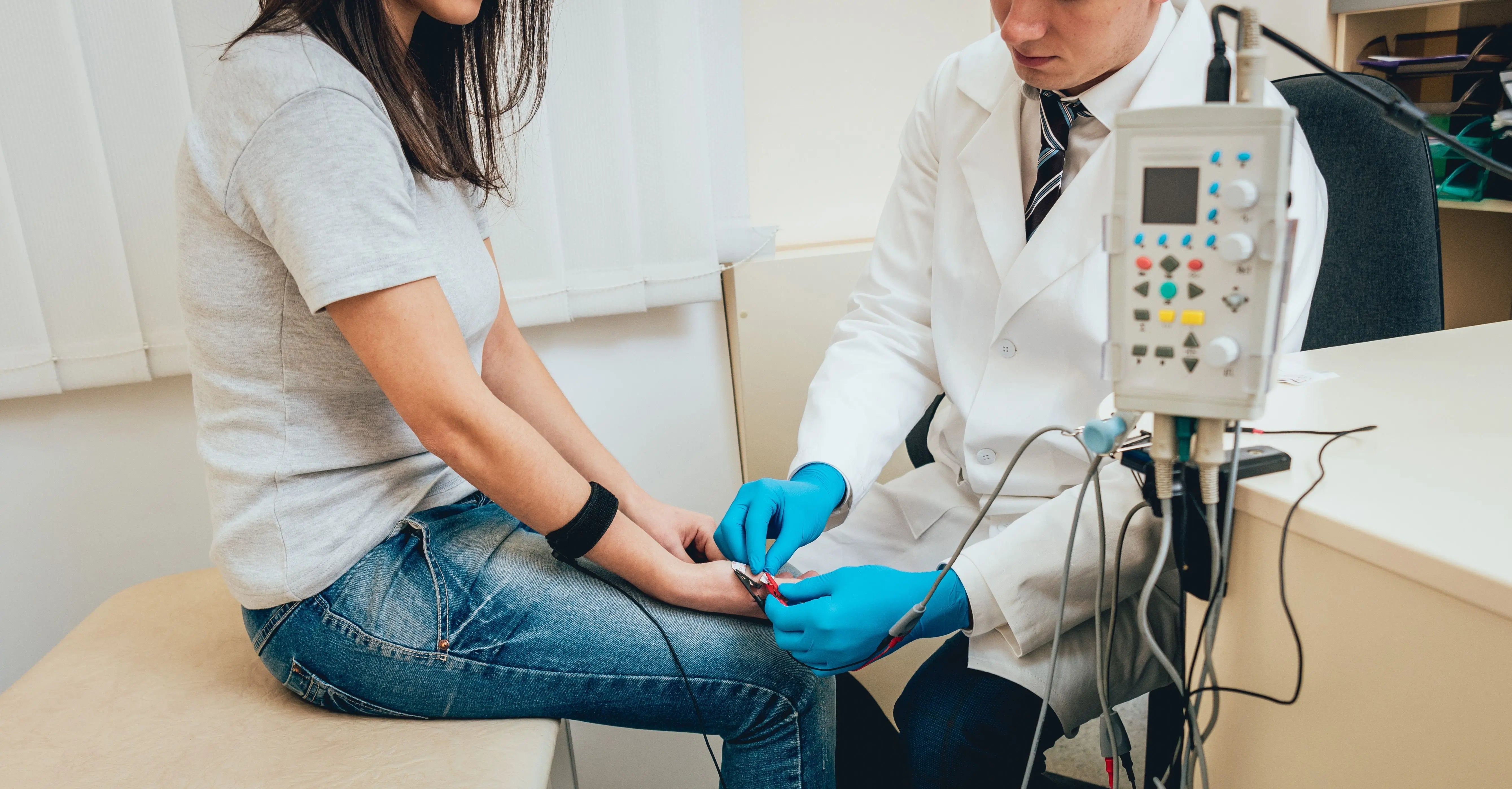 EMG-System-Buying-Guide MFI Medical