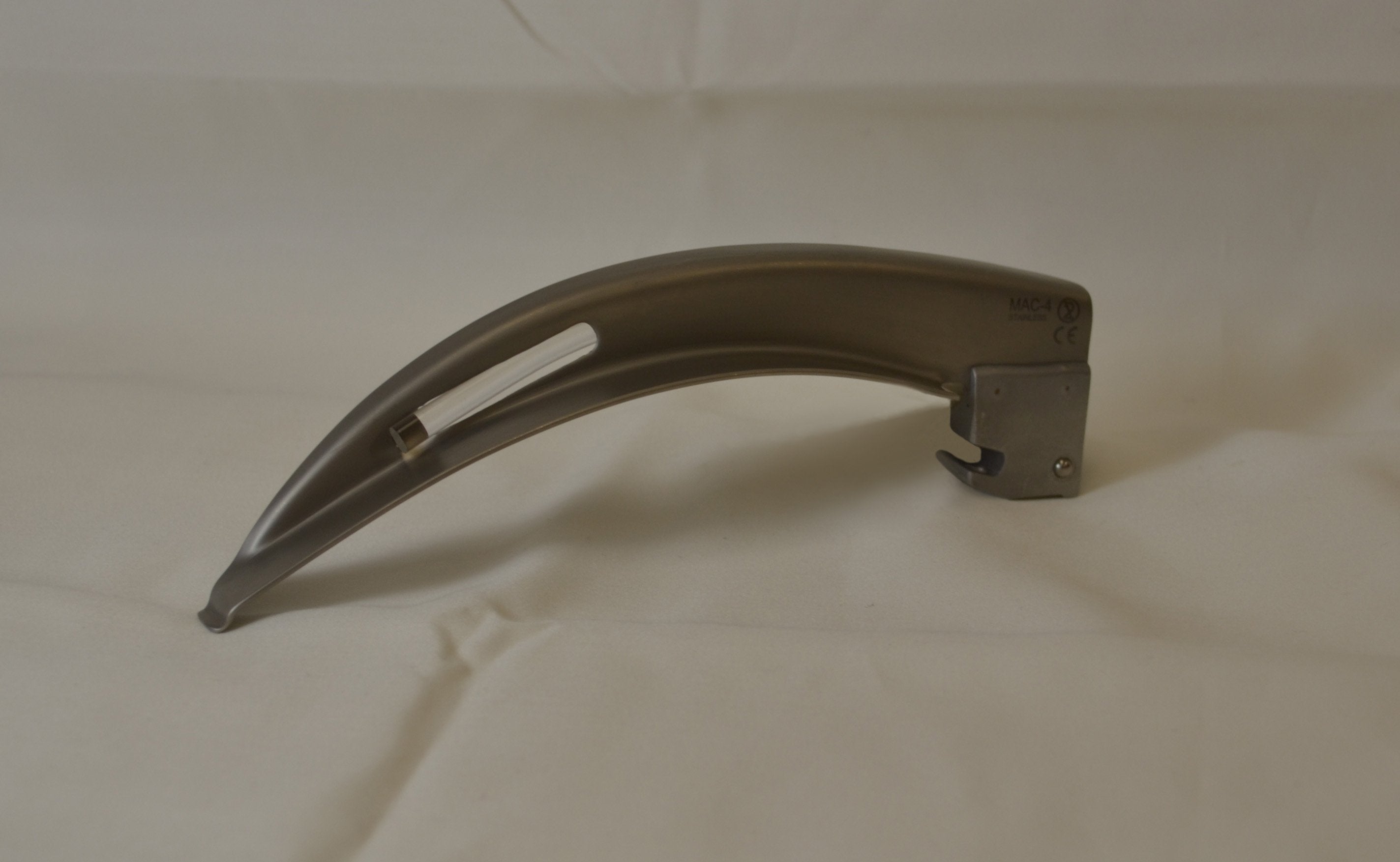 Laryngoscope Blade MedSource Macintosh Type Fiberoptic Light Adult Sterile