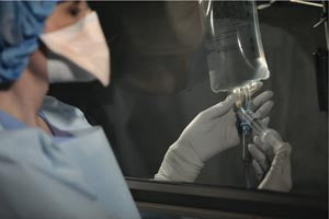 Halyard Sterling Nitrile Exam Glove Exam Glove, Nitrile, Extended Cuff, X-Small, 100/b