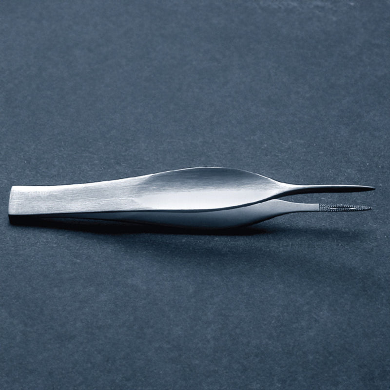 Splinter Forceps McKesson Feilchenfeld 4-1/2 Inch Length Floor / Office Grade Pakistani Stainless Steel NonSterile NonLocking Thumb Handle Straight Pointed Serrated Tips with Groove 