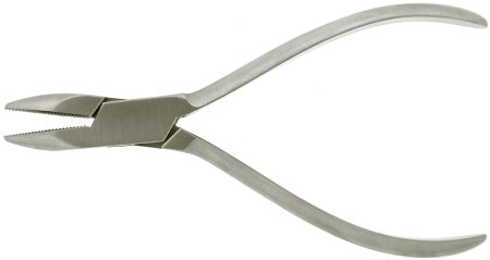 BR Surgical Needle Nose Pliers, grooved jaws, tips taper to 1mm, 5½" 
