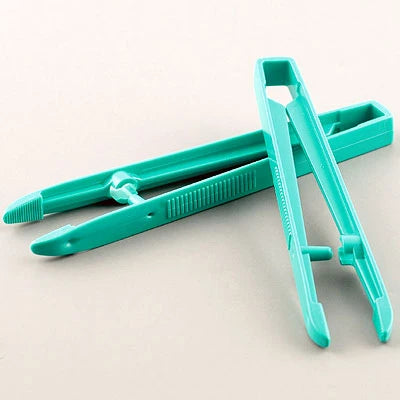 Econo Sterile Plastic Sterile Dressing Forceps - Box of 100 - 5" - 96-2917