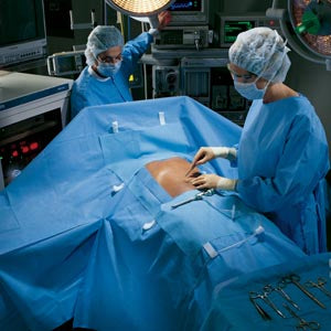 Halyard Laparotomy Pack  Pack IV, Sterile: 1 ZoneReinforced Back Cover,2 Lr