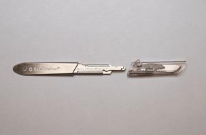 Aspen Surgical Bard-Parker Protected Blade System