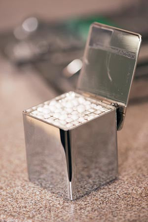 DISPENSER PELLET TEMPLEPLASTIC W/ 10 REFILLS