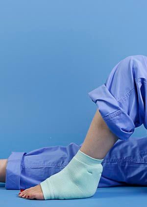 Medi-Tech International Corp Medi-Tech International Medi-Elbow & Heel Safeguard  Safeguard, Green, X-Lrg., 12pr/cs