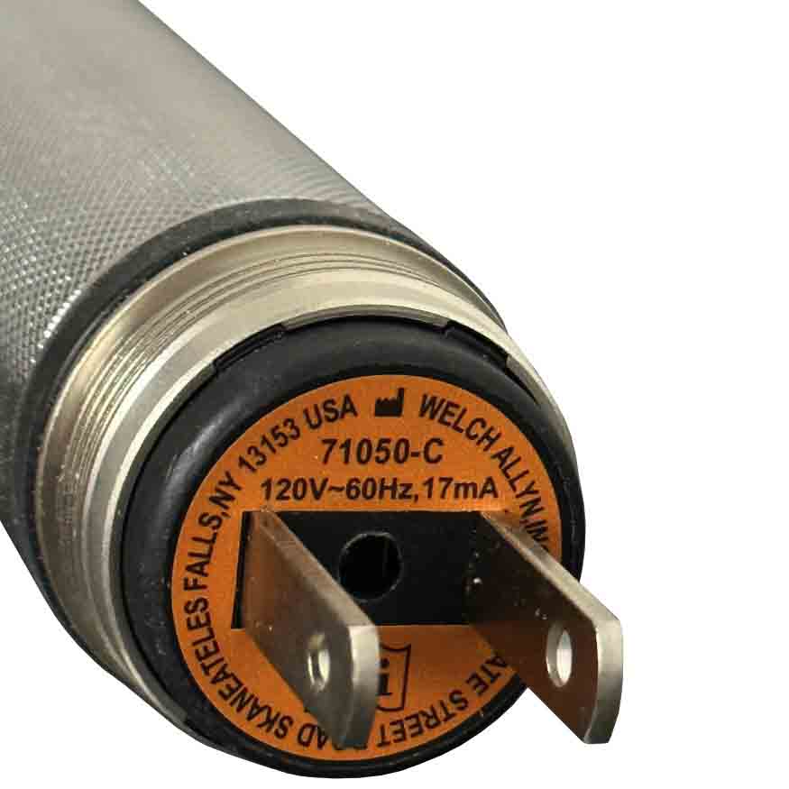 Welch Allyn Conventional 3.5 V Rechargeable Otoscope Battery Handle - Close Up