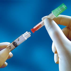 SYRINGE 3ML W/TWIN CANNULA100/BX 8BX/CS